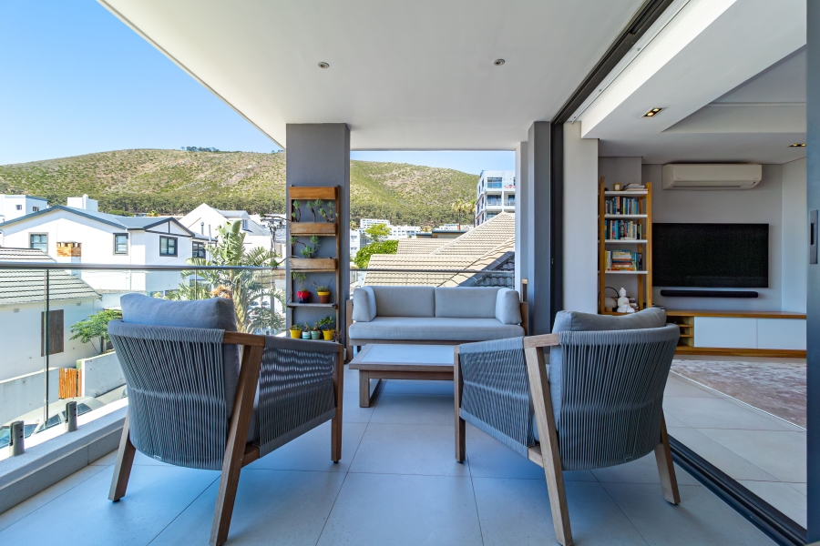 To Let 2 Bedroom Property for Rent in Sea Point Western Cape